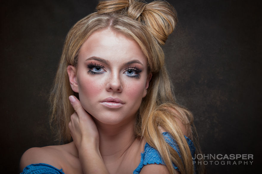 Hair And Makeup Artist Fulfills Lifelong Dream By Making Disney Character Inspired Looks Come To Life Hair And Makeup Artist Fulfills Lifelong Dream By Making Disney Character Inspired Looks Come To Life