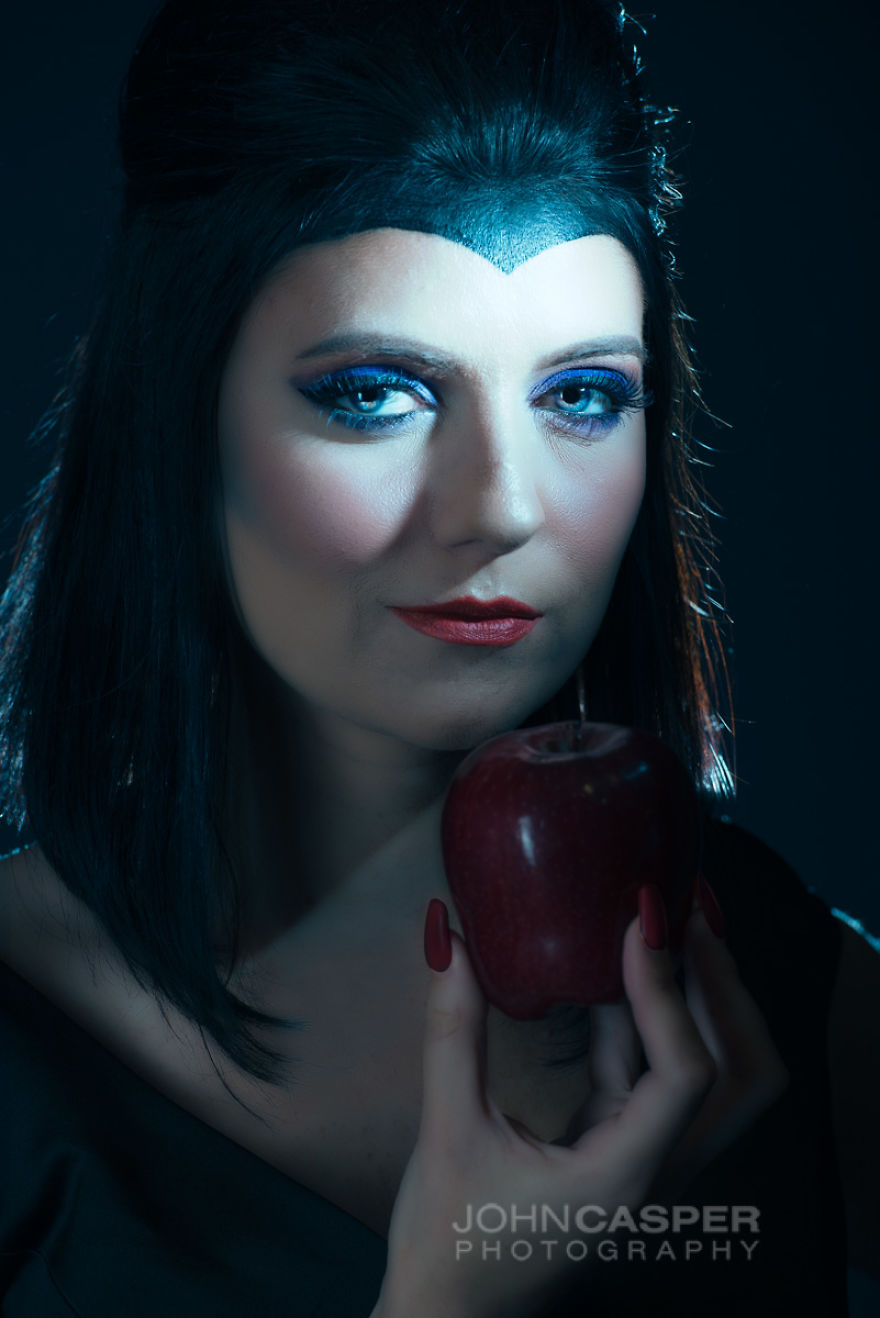 Hair And Makeup Artist Fulfills Lifelong Dream By Making Disney Character Inspired Looks Come To Life Hair And Makeup Artist Fulfills Lifelong Dream By Making Disney Character Inspired Looks Come To Life