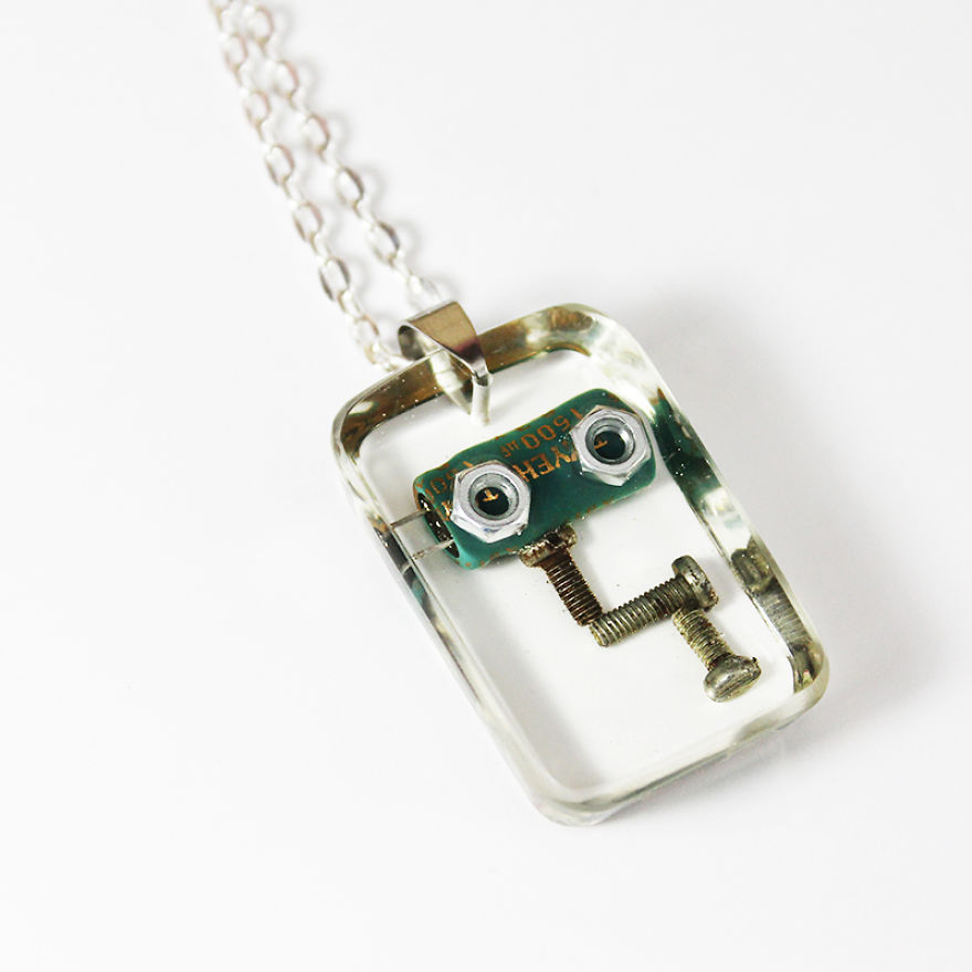 I Turned Electronic Waste Into Tiny And Biggie Robots (part 3)