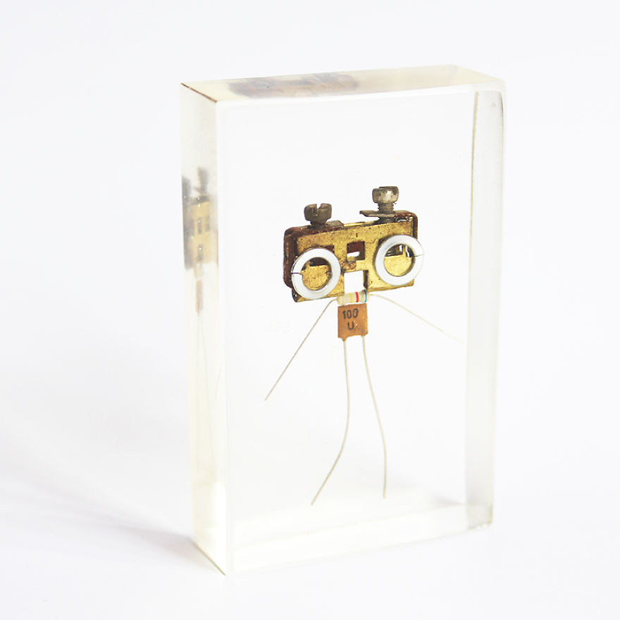 I Turned Electronic Waste Into Tiny And Biggie Robots (part 3)