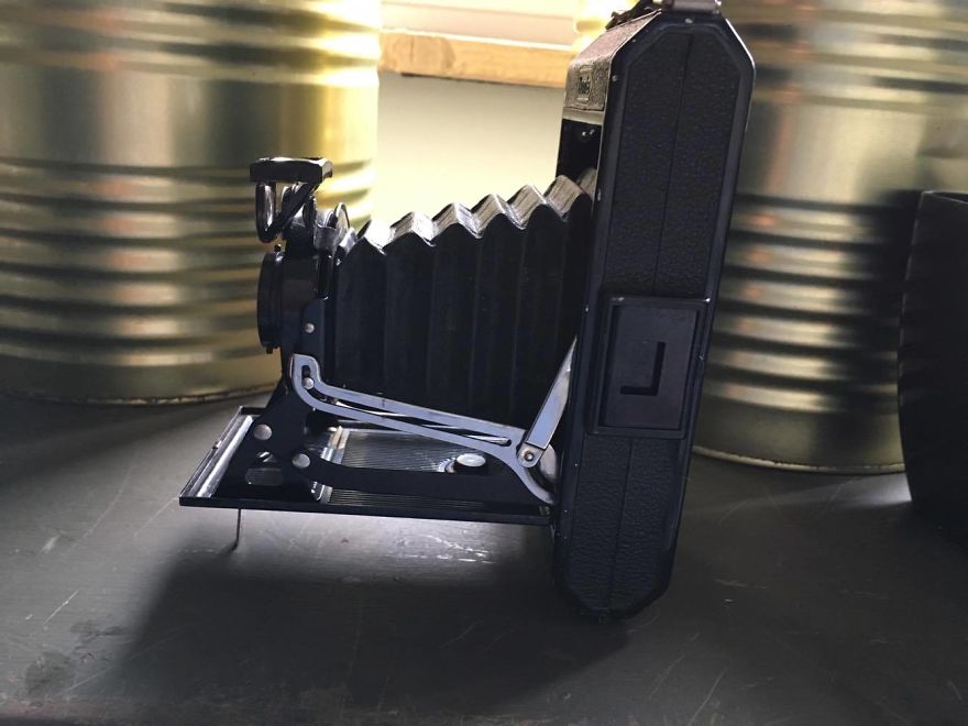 I Bought A 1929 Camera At Second-Hand Store And It Had An Undeveloped Film Inside… I Bought A 1929 Camera At Second-Hand Store And It Had An Undeveloped Film Inside…