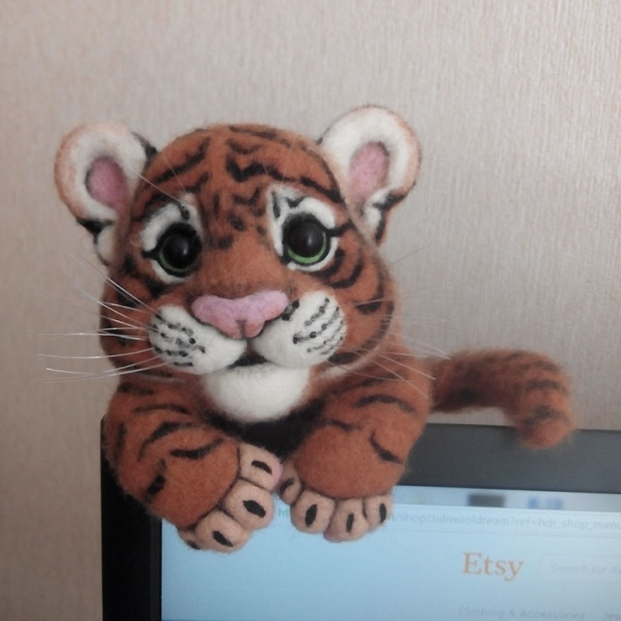 I Make Needle Felted Sculptures From Sheep Wool!