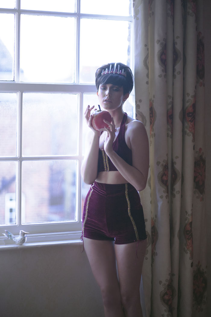 I Make Crowns For Your Fantastical Outfits