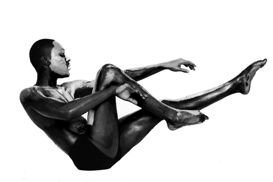 I Photographed Subjects With Paint Peeling Away Their Ego