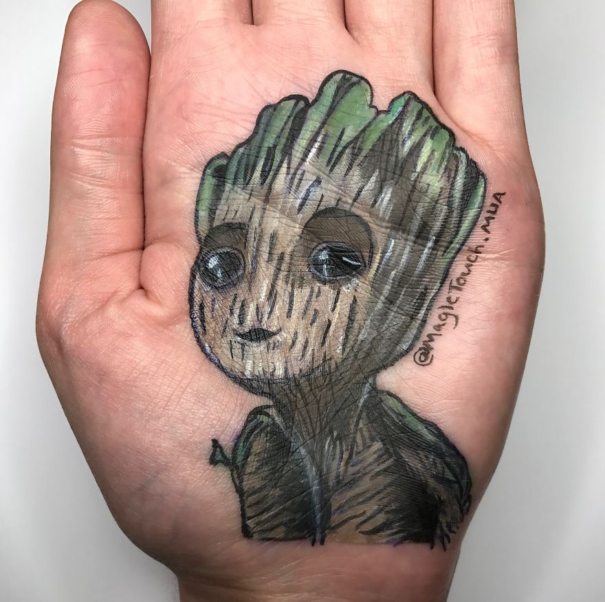 I Draw Cartoon Characters On The Palm Of My Hand I Draw Cartoon Characters On The Palm Of My Hand