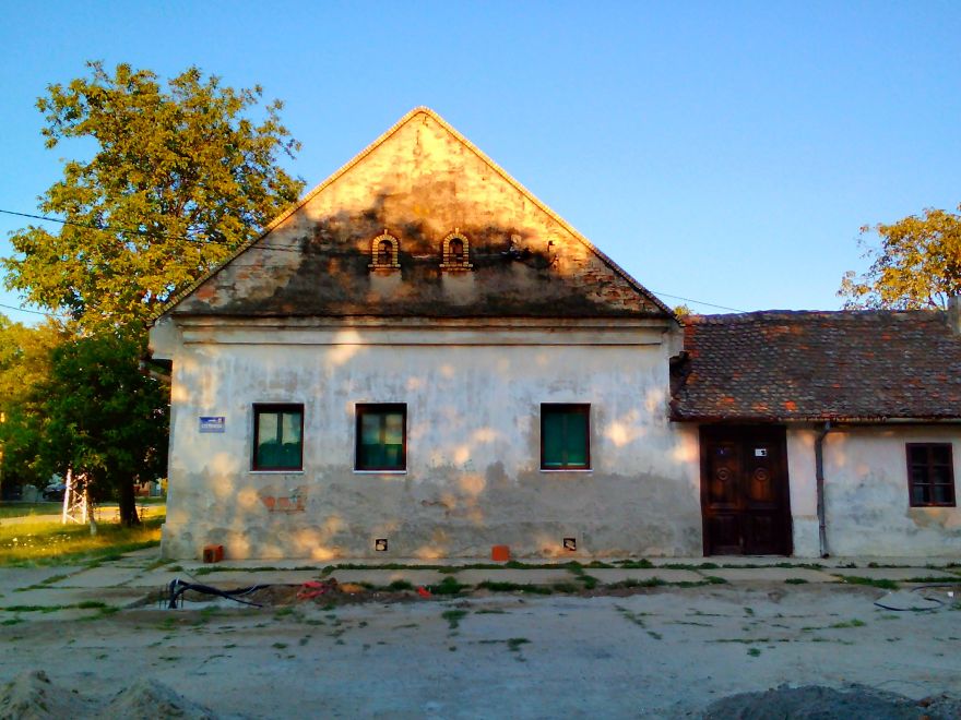 I Photograph Old Houses At My Countryside, To Capture Their Charm And Tranquility Of The Old Banat I Photograph Old Houses At My Countryside, To Capture Their Charm And Tranquility Of The Old Banat