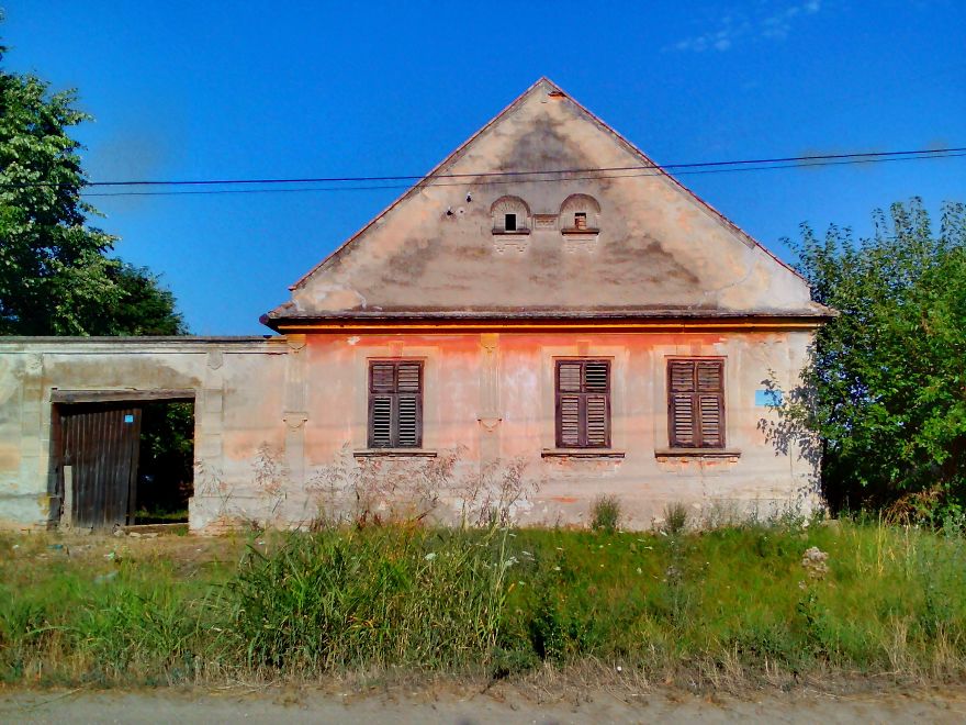 I Photograph Old Houses At My Countryside, To Capture Their Charm And Tranquility Of The Old Banat I Photograph Old Houses At My Countryside, To Capture Their Charm And Tranquility Of The Old Banat
