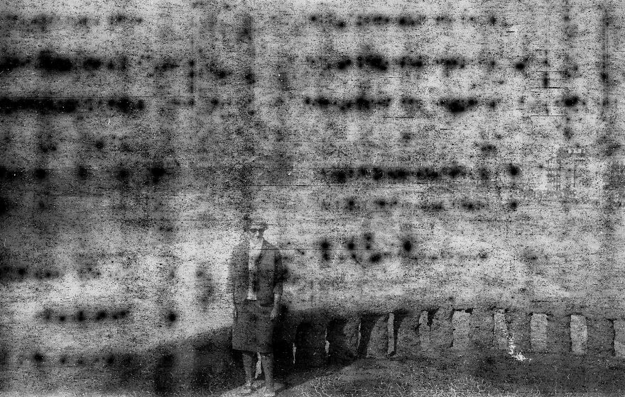 I Bought A 1929 Camera At Second-Hand Store And It Had An Undeveloped Film Inside… I Bought A 1929 Camera At Second-Hand Store And It Had An Undeveloped Film Inside…