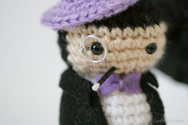 I Crochet Little Characters To Scatter Around San Diego For Strangers To Find