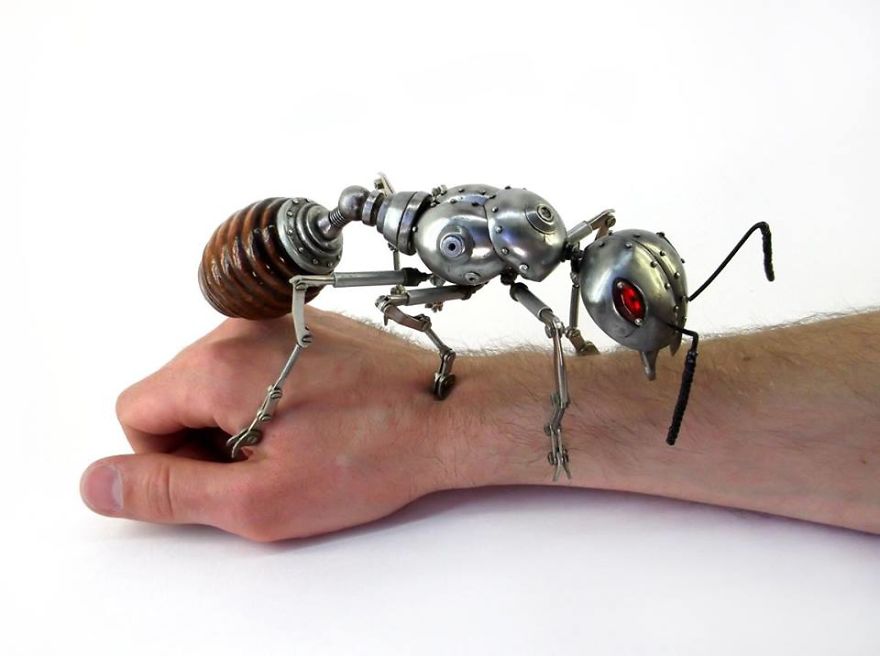 Russian Artist Creates Steampunk Animals From Old Car Parts, Watches And Electronics (+New Pics)