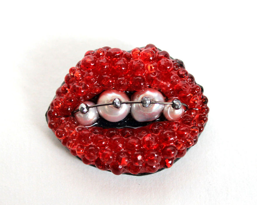 The Sunshine Of A Talent: Textured Brooches By Ekaterina Panfilova