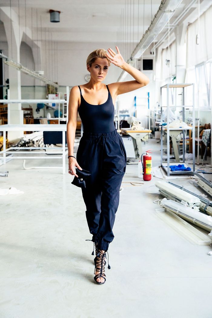 I Recreated Kim Kardashian's Outfits In Two Ways, Proving There Are Only A Few Steps From Horrible To Perfect I Recreated Kim Kardashian's Outfits In Two Ways, Proving There Are Only A Few Steps From Horrible To Perfect