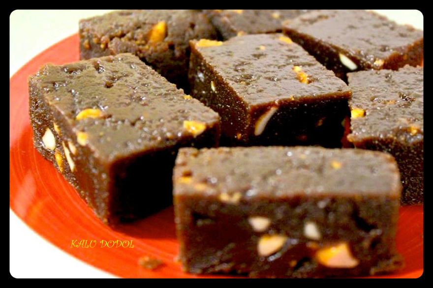 Top 10 Sri Lankan Sweets And Desserts You Need To Try Top 10 Sri Lankan Sweets And Desserts You Need To Try