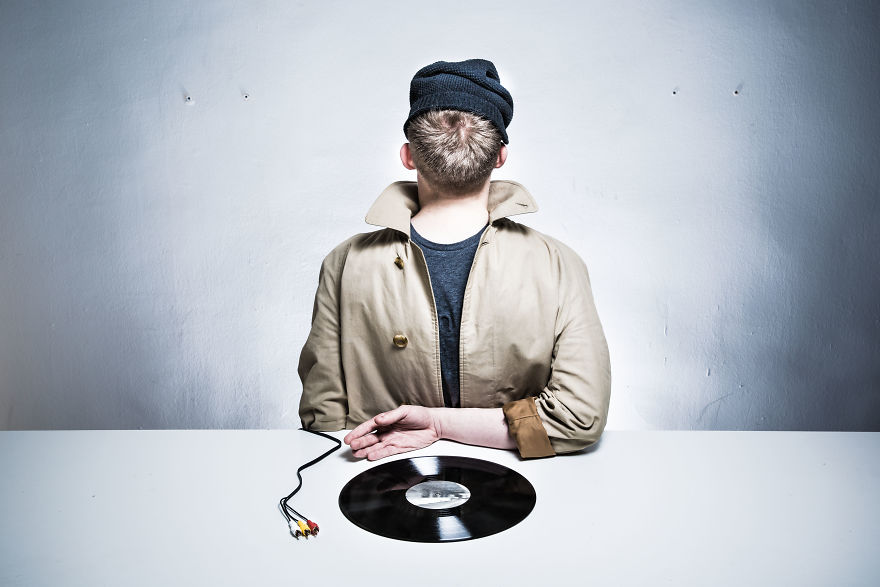 You Got Me Wonrg: Series Of Photos Based On Misunderstandings