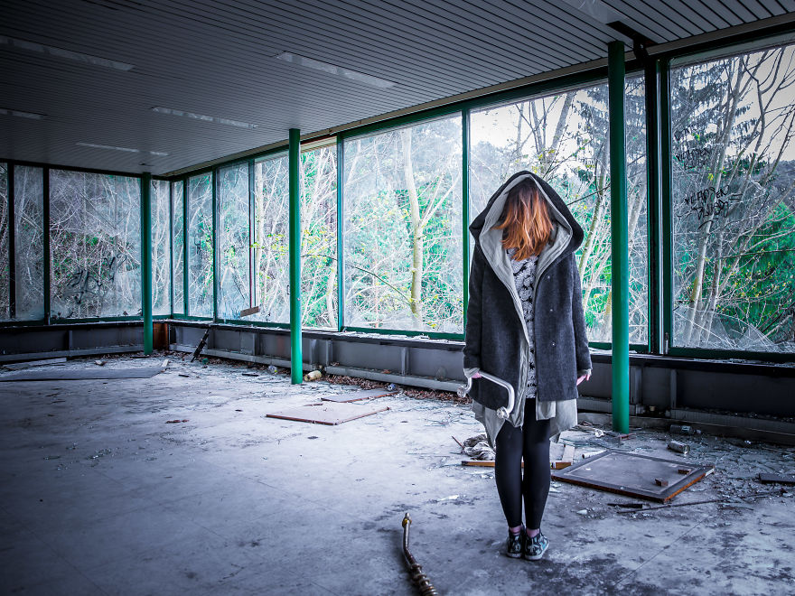 You Got Me Wonrg: Series Of Photos Based On Misunderstandings