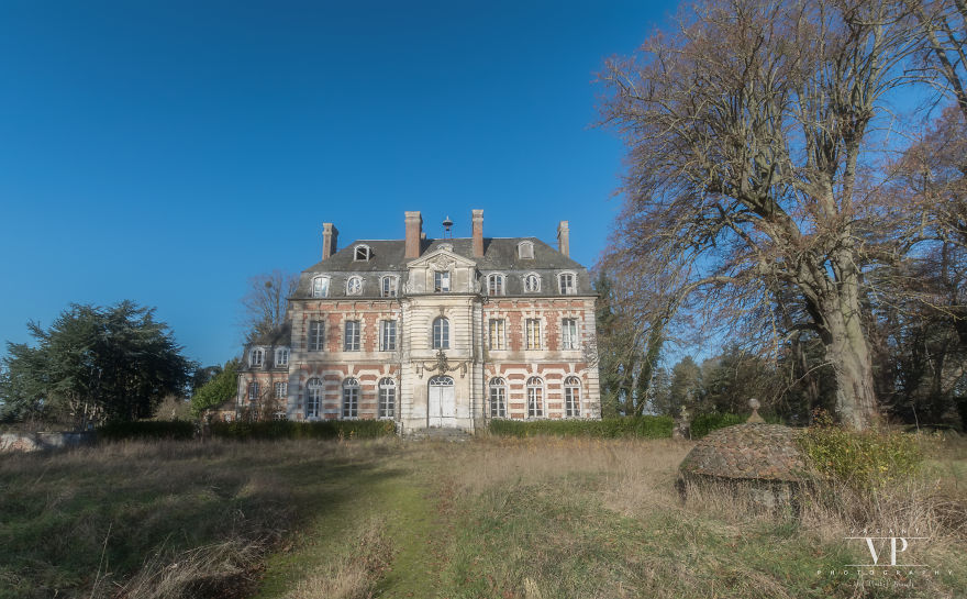 Let's Have A Look Inside This Decaying Chateau