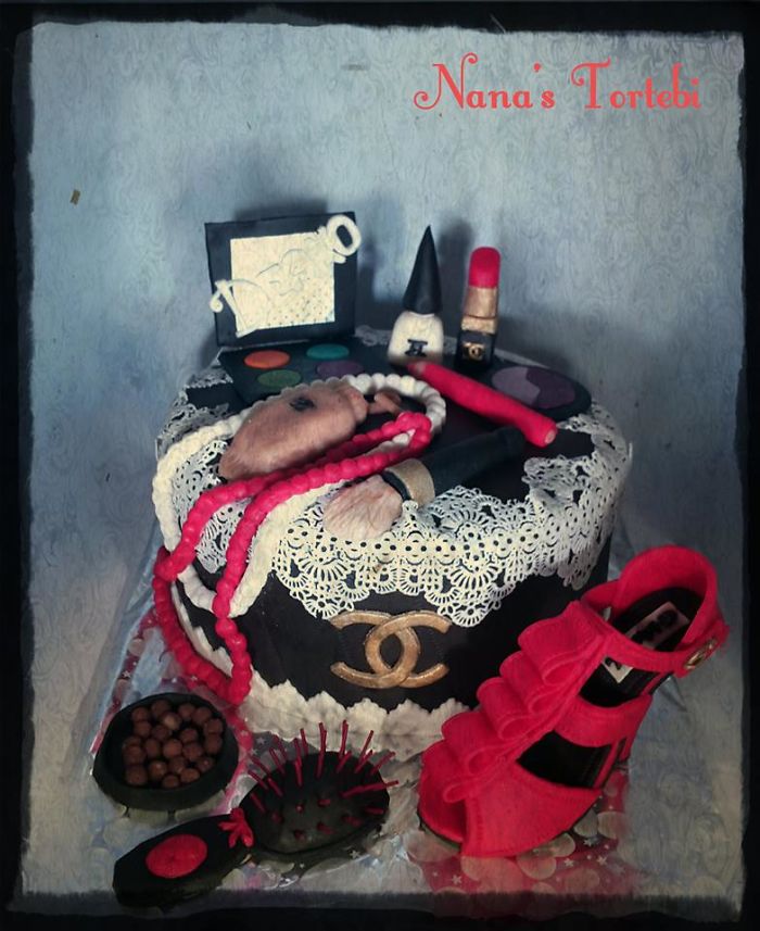 My Aunt's Artistic Cakes