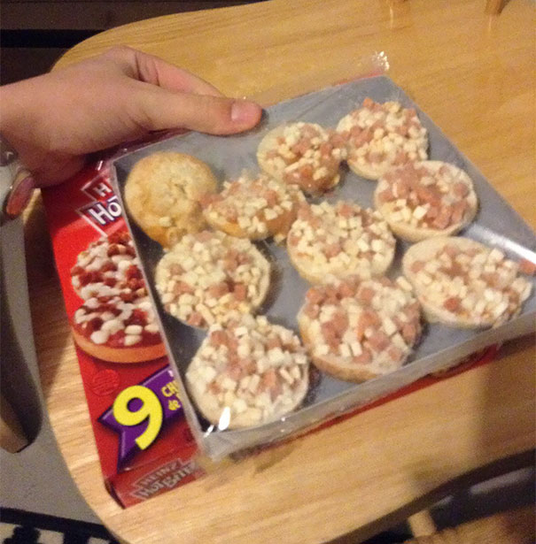 It's 2 Am And I Just Hit The Bagel Bite Jackpot! Life Is Good