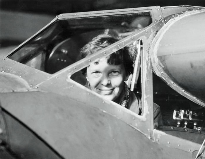 Internet Is Freaking Out About This Newly Discovered Photo That Shows Amelia Earhart Survived Her Crash Internet Is Freaking Out About This Newly Discovered Photo That Shows Amelia Earhart Survived Her Crash