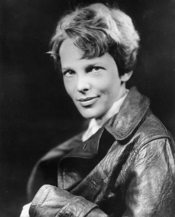 Internet Is Freaking Out About This Newly Discovered Photo That Shows Amelia Earhart Survived Her Crash Internet Is Freaking Out About This Newly Discovered Photo That Shows Amelia Earhart Survived Her Crash