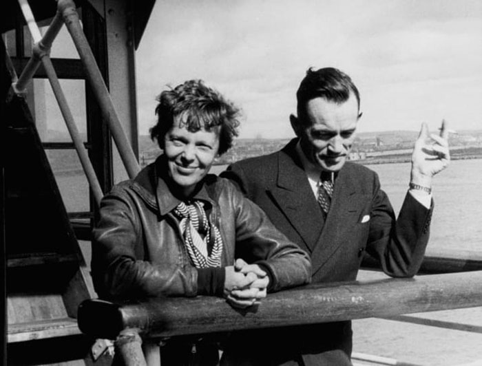 Internet Is Freaking Out About This Newly Discovered Photo That Shows Amelia Earhart Survived Her Crash Internet Is Freaking Out About This Newly Discovered Photo That Shows Amelia Earhart Survived Her Crash
