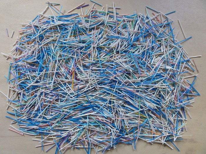 Guy Collects 35 Bags Of Microplastics On The Beach In Just One Day, Turns It Into Art