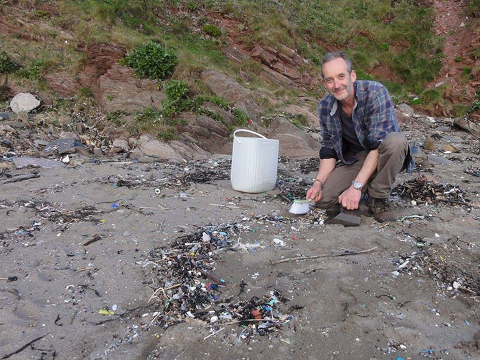 Guy Collects 35 Bags Of Microplastics On The Beach In Just One Day, Turns It Into Art