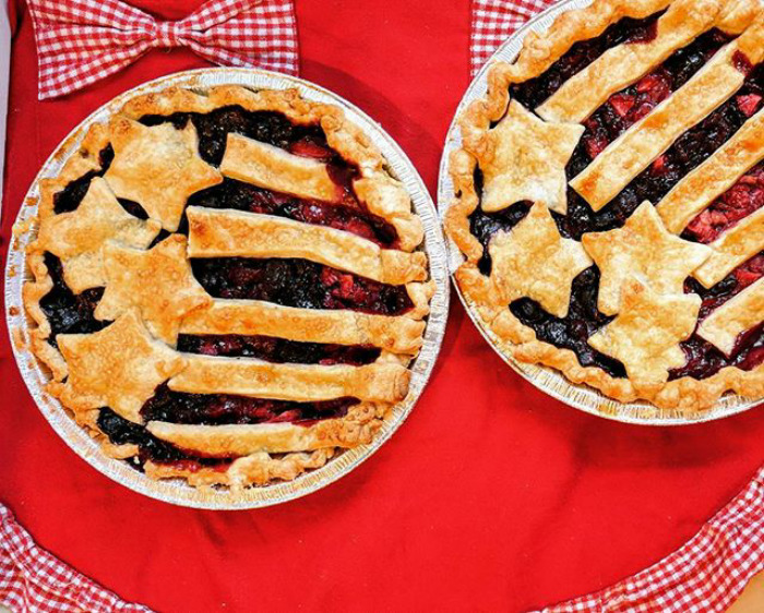 If It's (almost) The 4th Of July And If I Don't Make Obligatory American Flag Pies - Am I Really American?