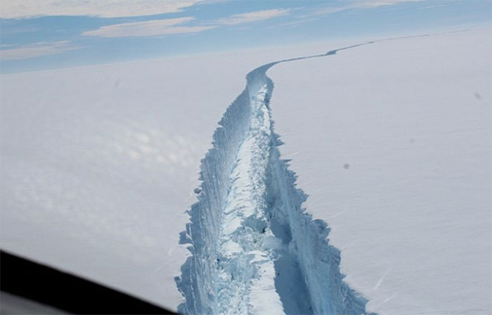 trillion-ton-iceberg-broke-off-antarctica-30 trillion-ton-iceberg-broke-off-antarctica-30