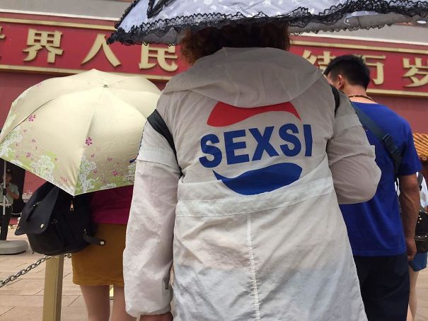 10+ Times People Had No Idea What They Were Wearing