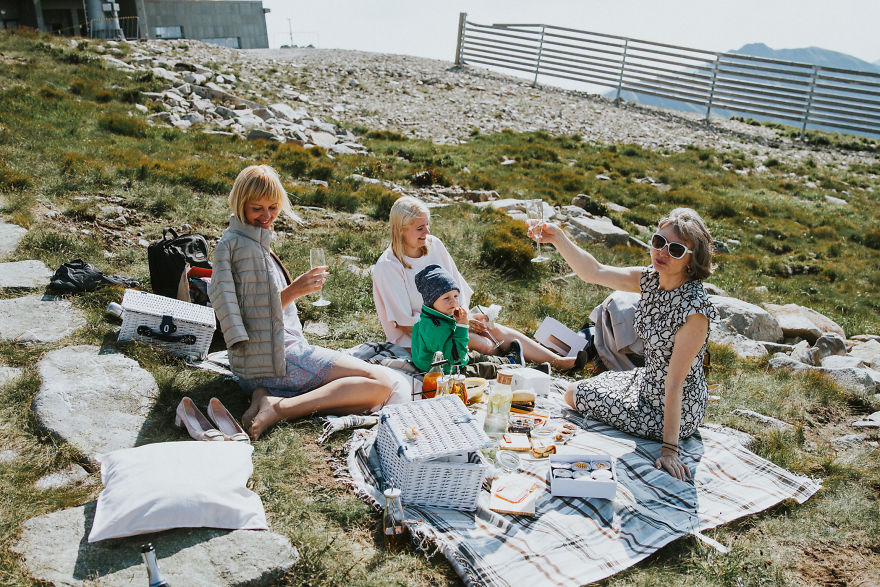 We Had No Photographer At Our Wedding, But The Result Is Awesome We Had No Photographer At Our Wedding, But The Result Is Awesome