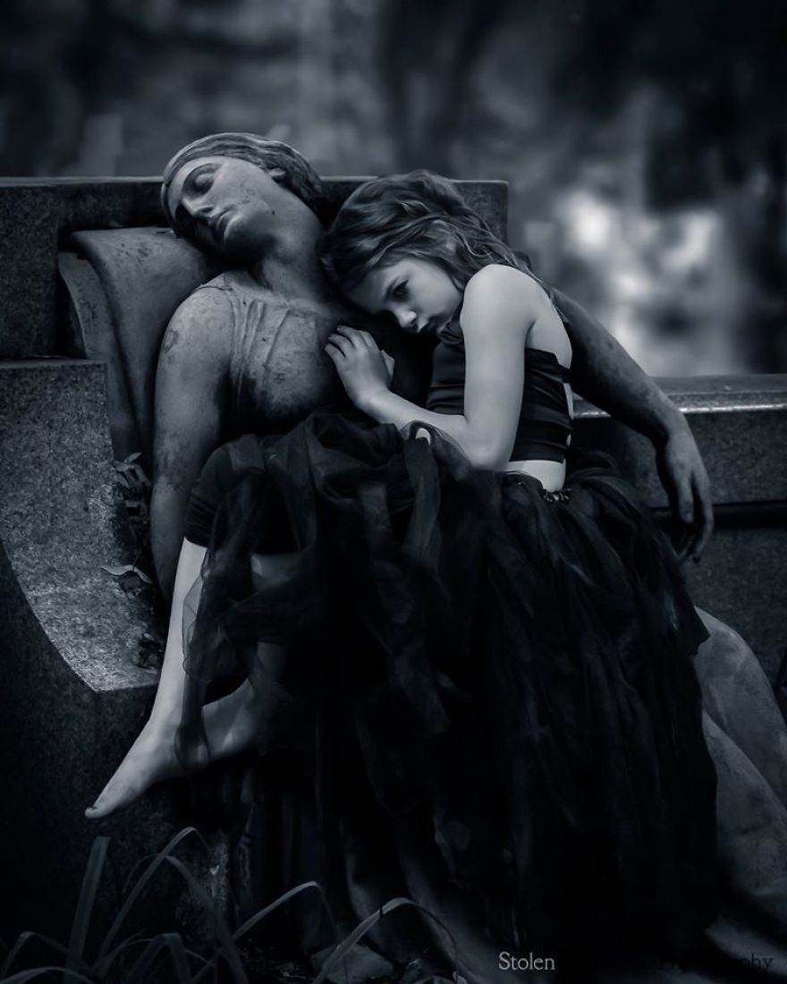 Dark And Creepy Photos By Stolen Innocence Photography Dark And Creepy Photos By Stolen Innocence Photography