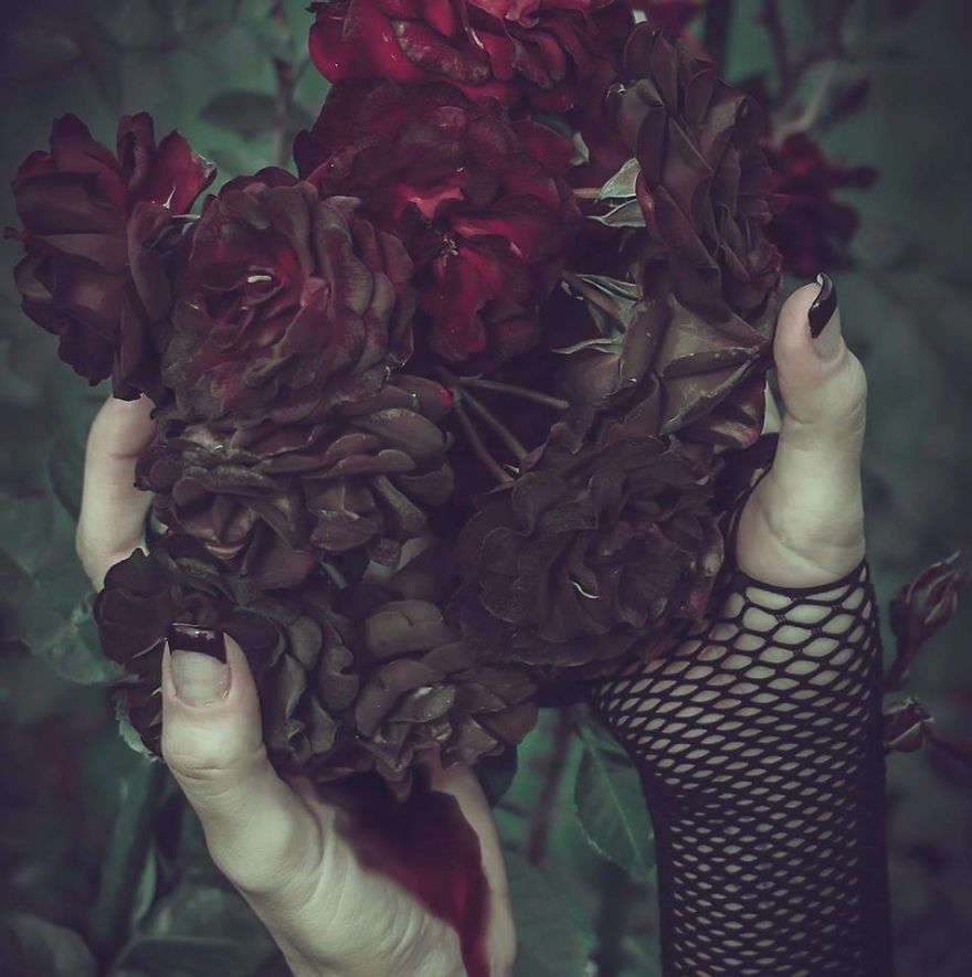 Dark And Creepy Photos By Stolen Innocence Photography