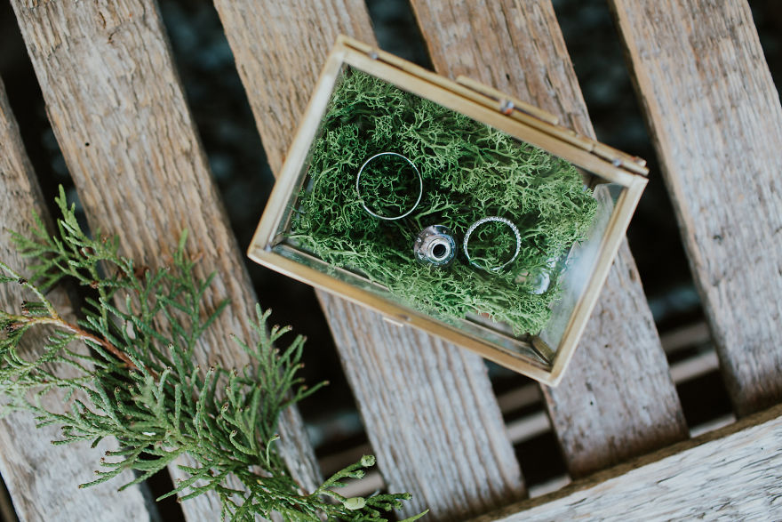 We Had No Photographer At Our Wedding, But The Result Is Awesome