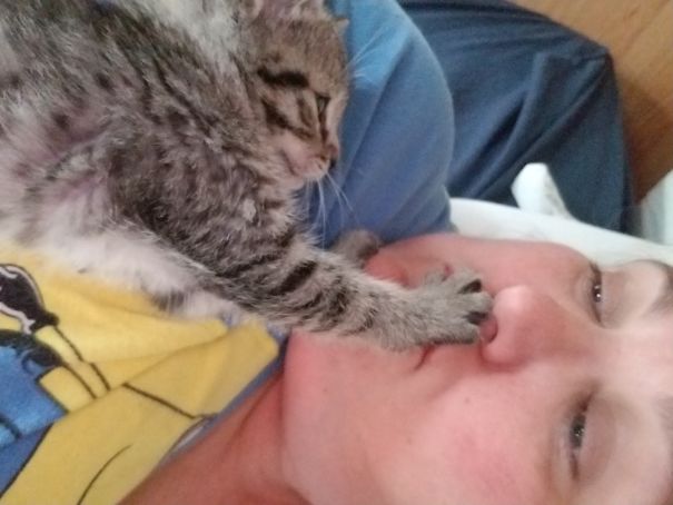 Woke Up To This Lil Lady , I Think She May Have Been Either Telling Me I Have Morning Breath, Or That I Was Snoring.