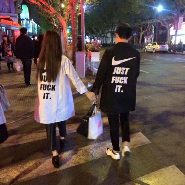 10+ Times People Had No Idea What They Were Wearing