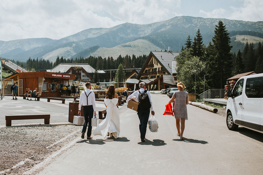 We Had No Photographer At Our Wedding, But The Result Is Awesome
