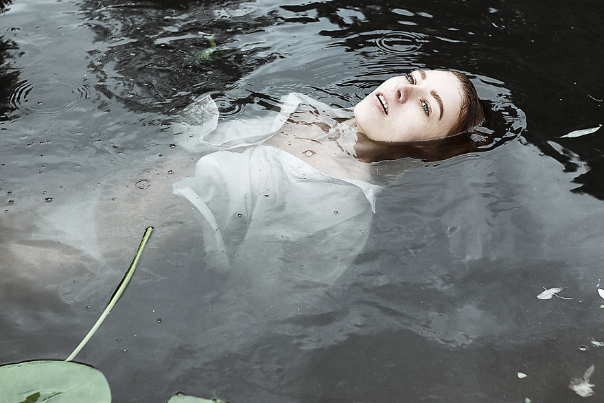 Redheads Stories: Reds In Water