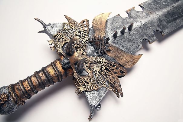 Breathtaking Cosplay: Ice And Fire Gears By Evgeny Freeone