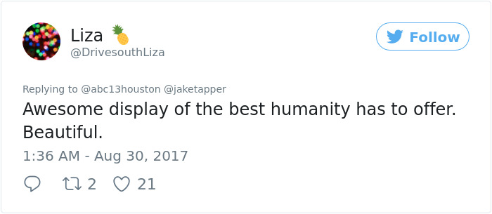 The Story Behind This Viral Pic Of Human Chain In Houston Will Restore Your Faith In Humanity