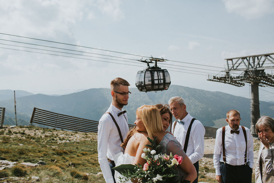 We Had No Photographer At Our Wedding, But The Result Is Awesome