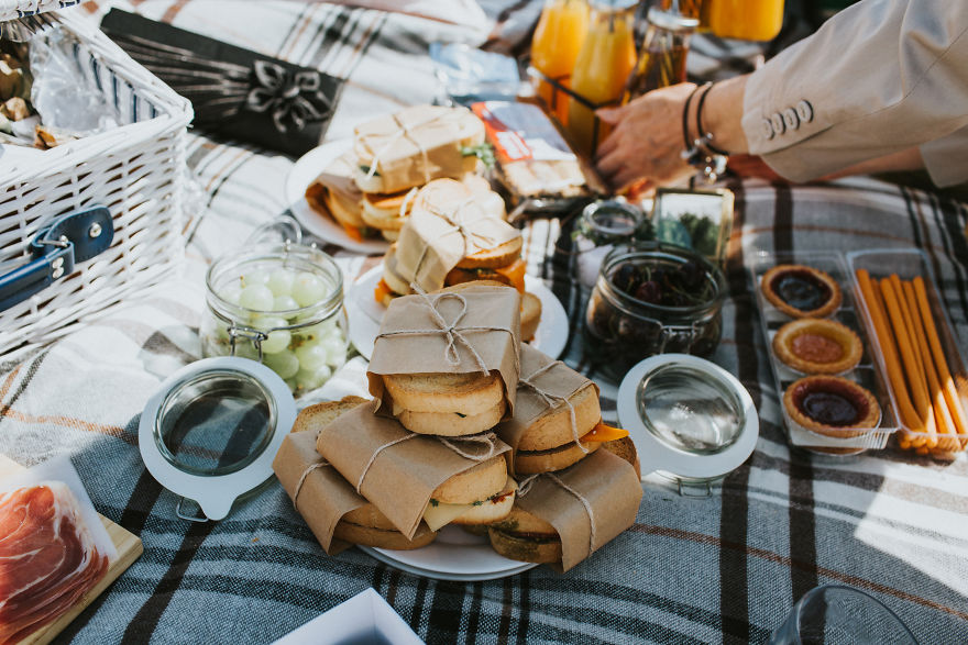 We Had No Photographer At Our Wedding, But The Result Is Awesome