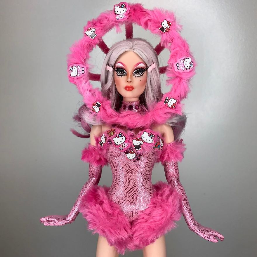 This Artist Turned Barbie Dolls Into Drag Queens From RuPaul’s Drag Race This Artist Turned Barbie Dolls Into Drag Queens From RuPaul’s Drag Race