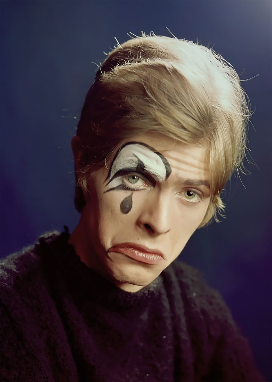 Never-Before-Seen Photos Of 20-Year-Old David Bowie Posing For His Debut Album Cover In 1967 