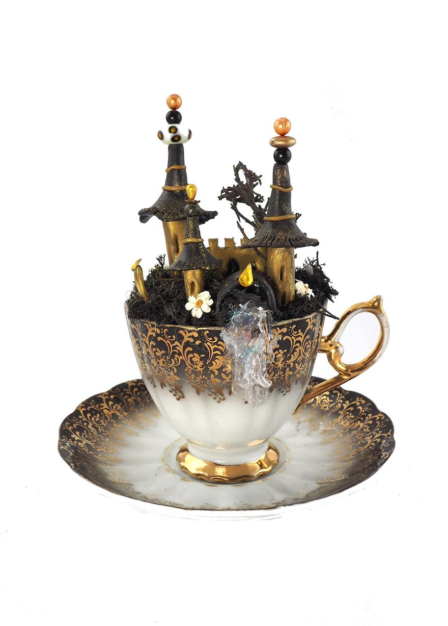 Escape In My Fantasyworlds