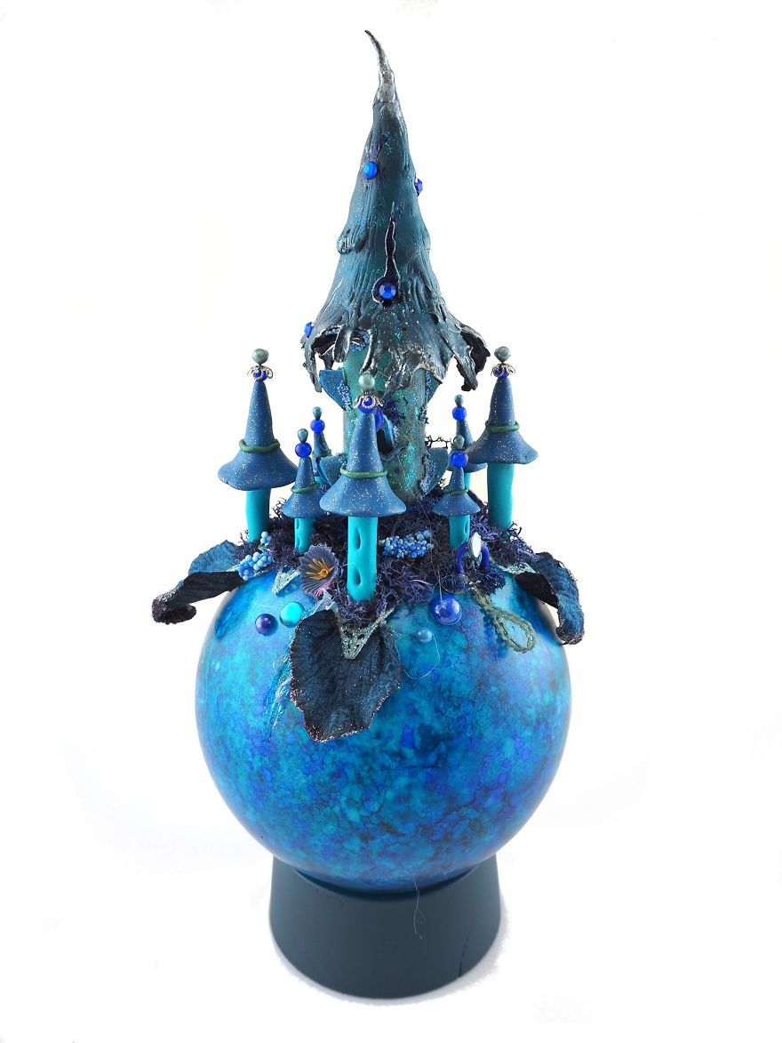 Escape In My Fantasyworlds