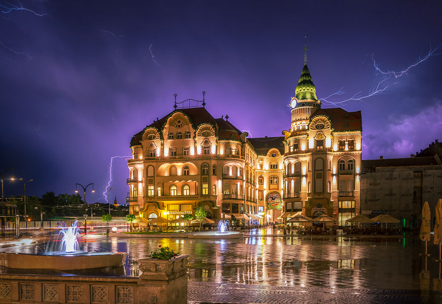 I've Spent 2 Years To Photograph Thunderstorms In My Hometown