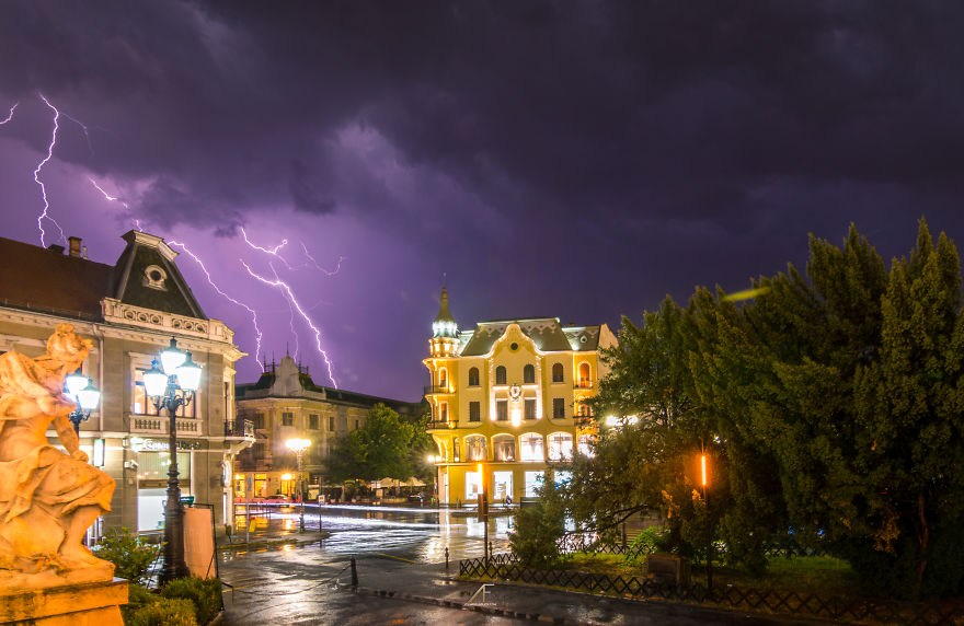 I've Spent 2 Years To Photograph Thunderstorms In My Hometown