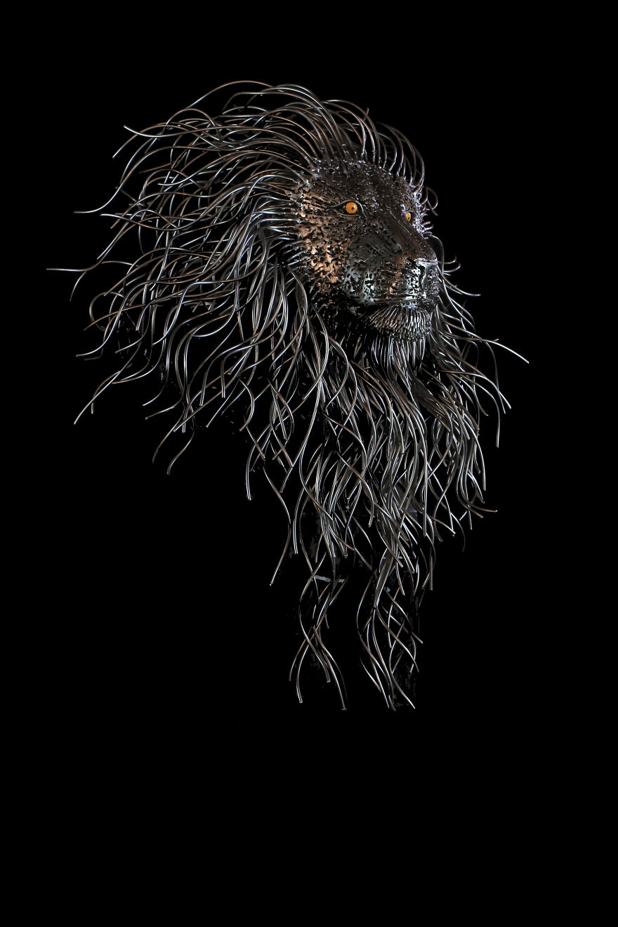 Self-Taught Sculptor Creates Beautiful Art From Scrap Metal Self-Taught Sculptor Creates Beautiful Art From Scrap Metal