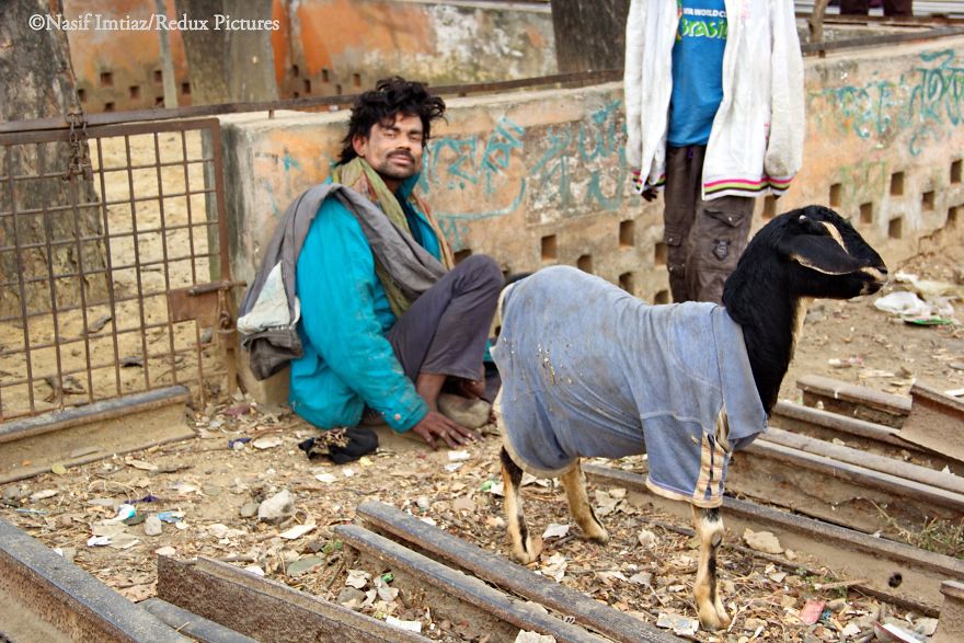 Nobody Cares: I Documented The Life In Kamalapur Railway Station, Dhaka